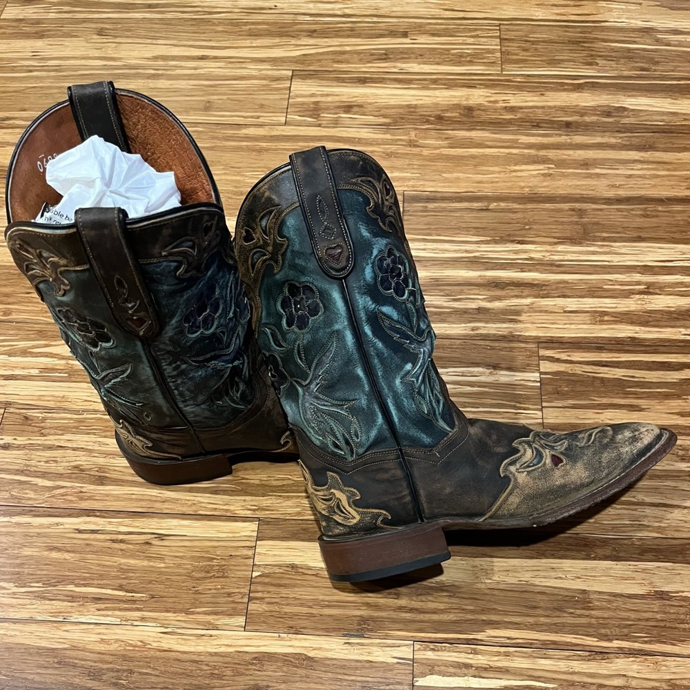 Dan Post cowgirl boots